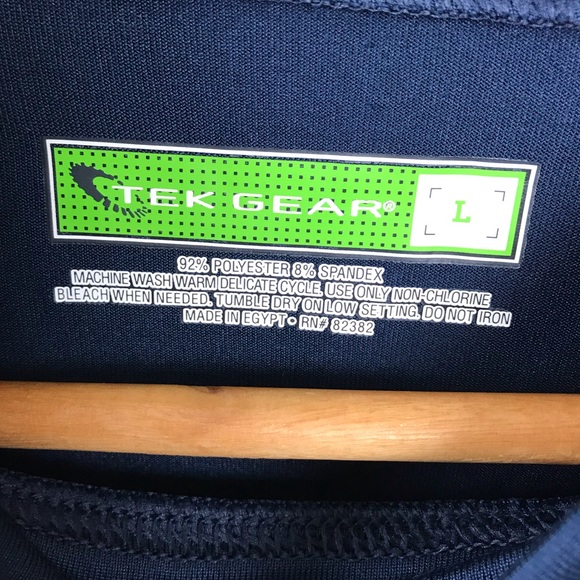 NWT Tek Gear Performance Navy Blue Long Sleeve Top - Picture 2 of 6